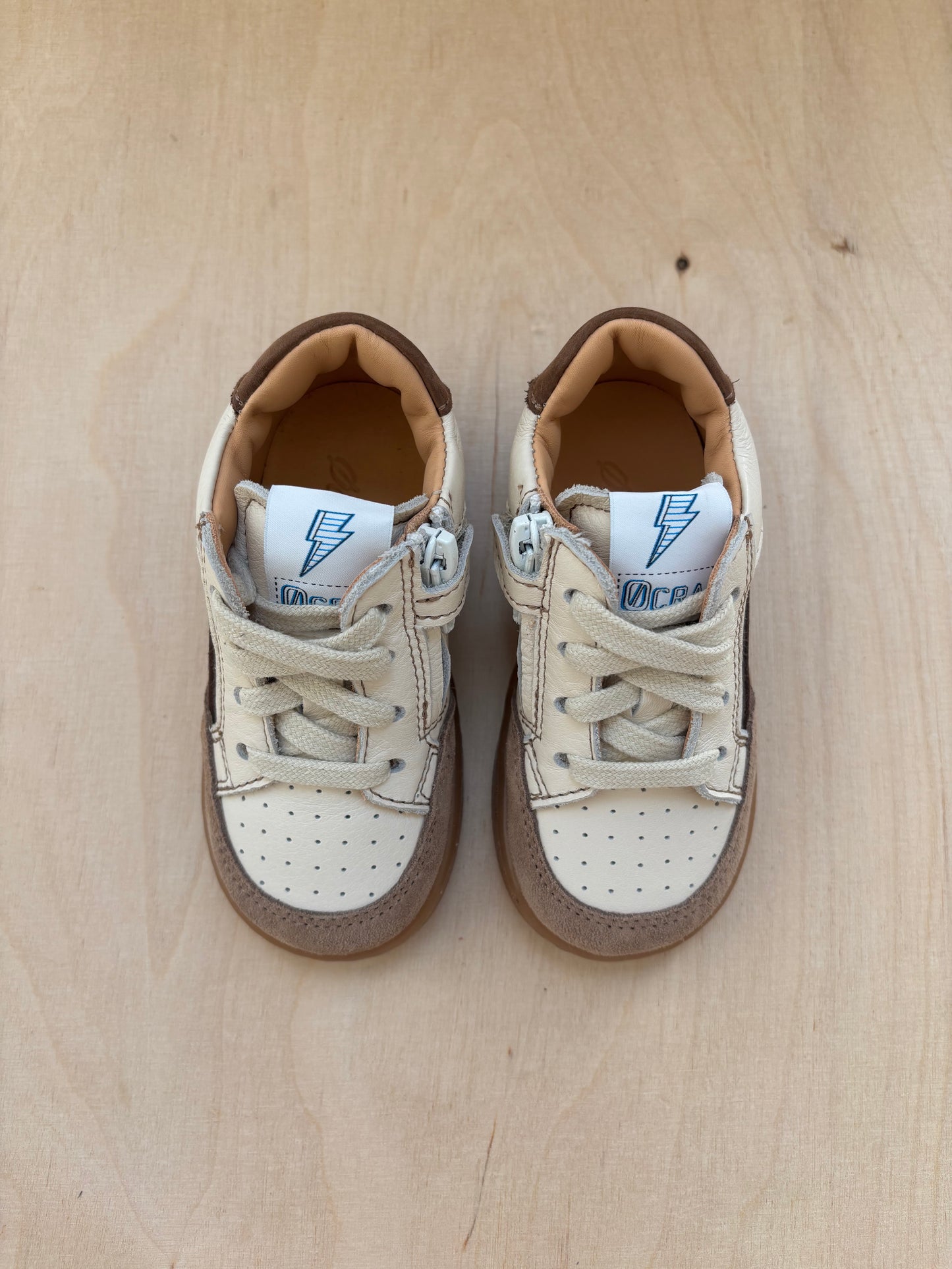Ocra eerste stapper sneaker ron tabacco wit