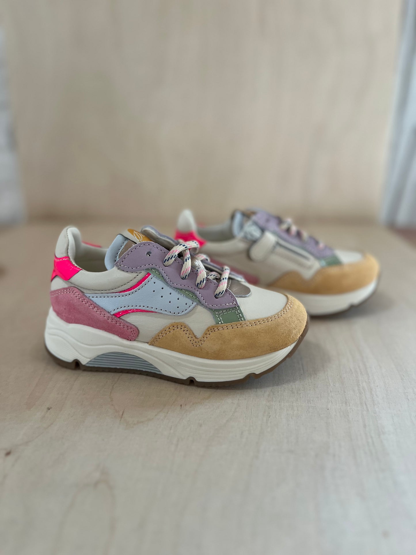 runner - peach lila roos