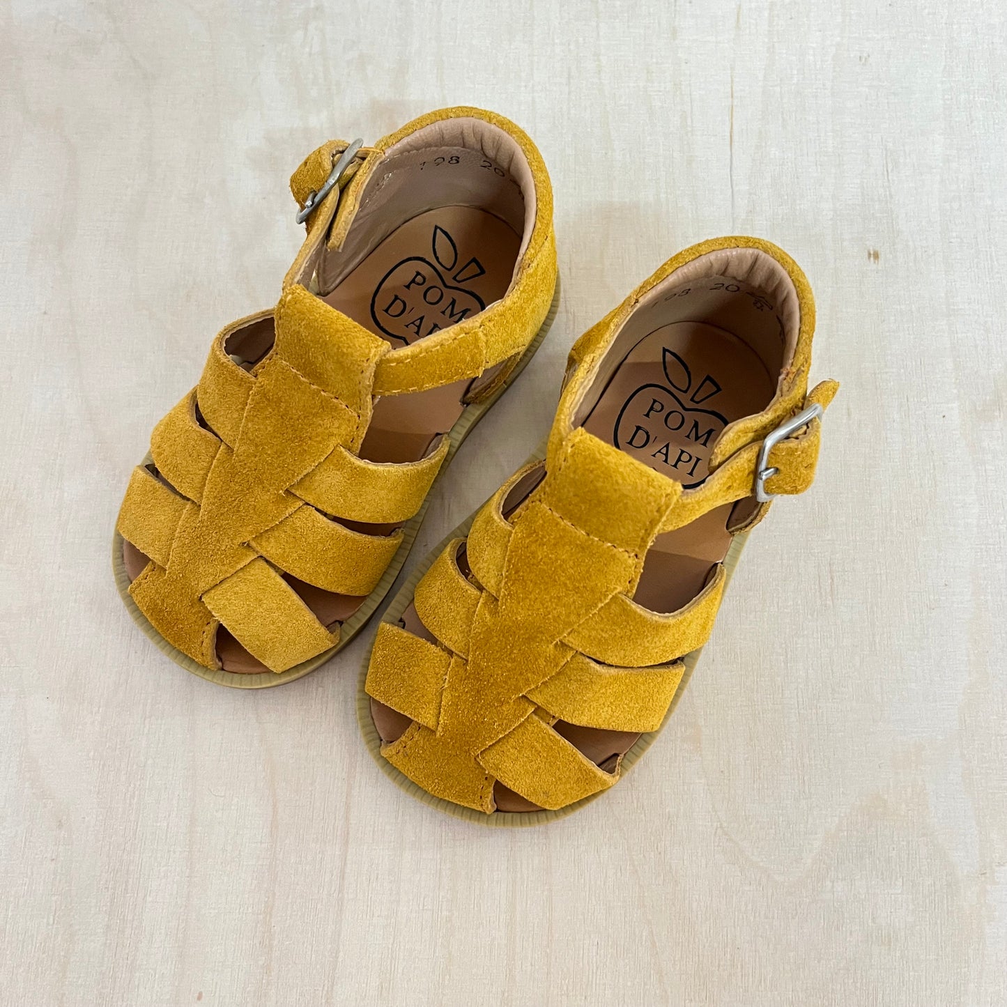 stapsandaal - poppy daddy velours - jaune (donker)