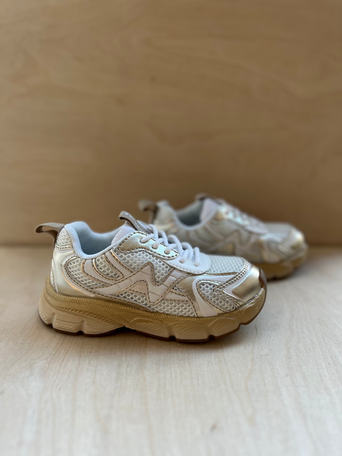 sneaker wave - platinum white