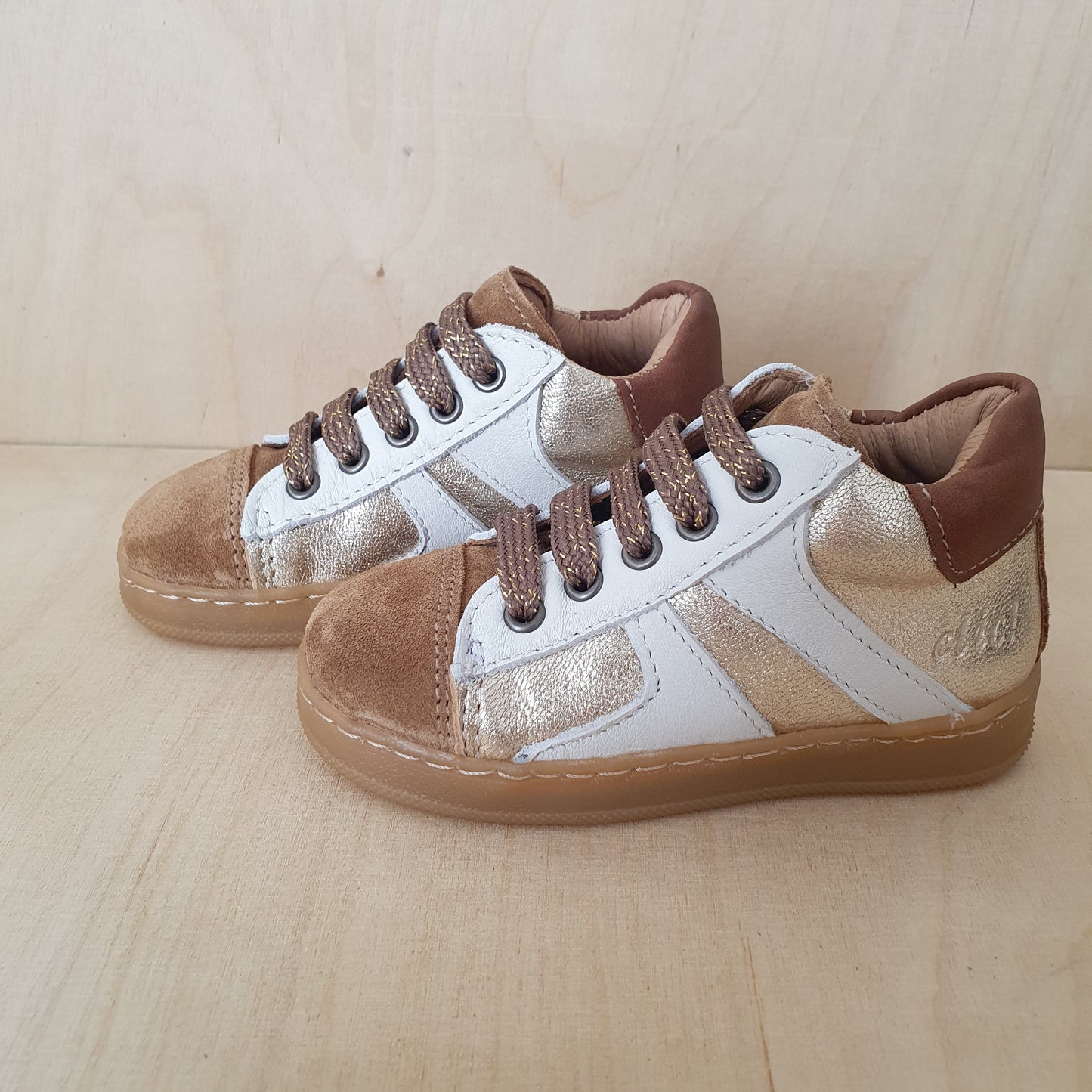 sneaker - country gold