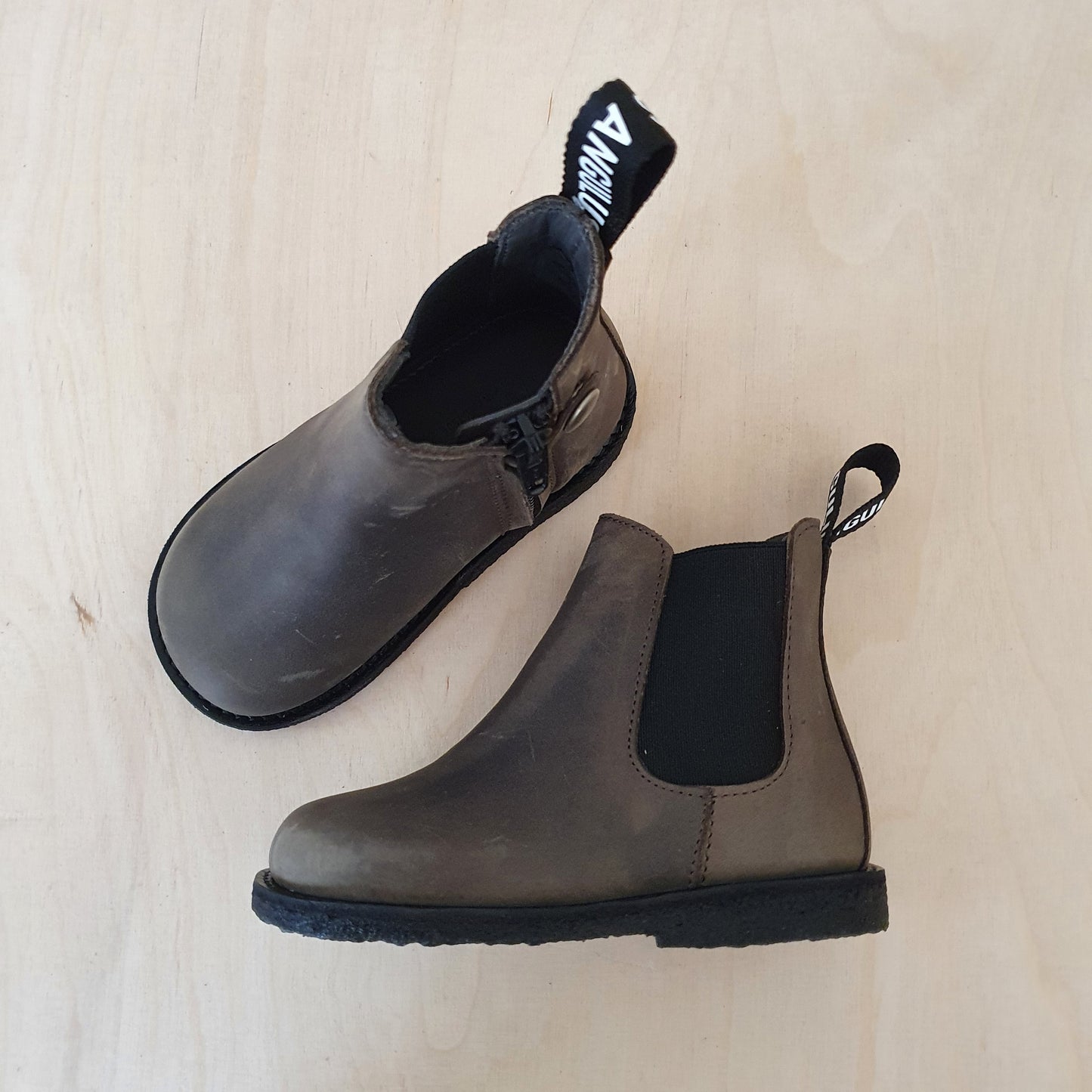 chelsea boot - groen gevet leder / zwarte zool