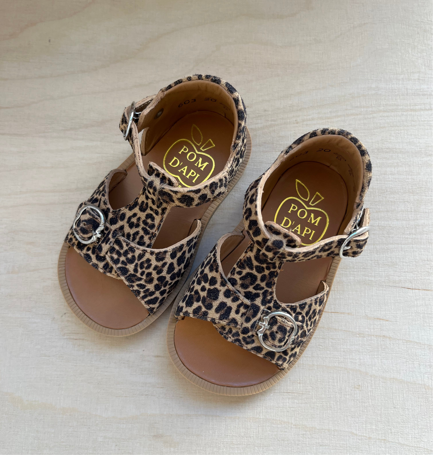 stapsandaal - poppy bucky - mini leo
