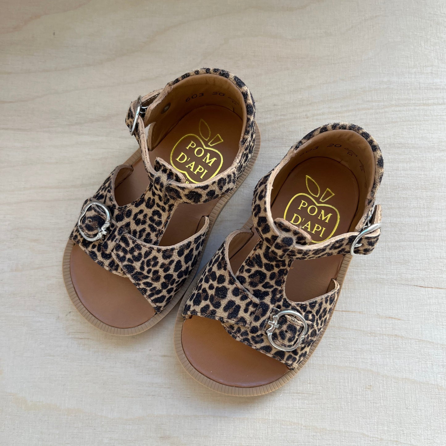 stapsandaal - poppy bucky - mini leo
