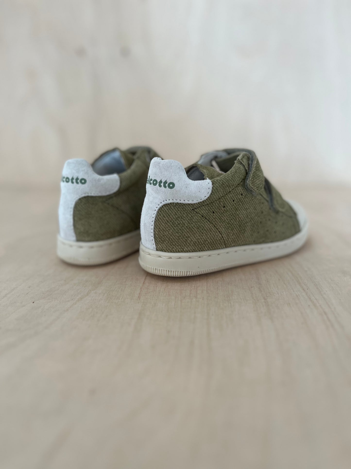sneaker velcro moon - gummy, stone