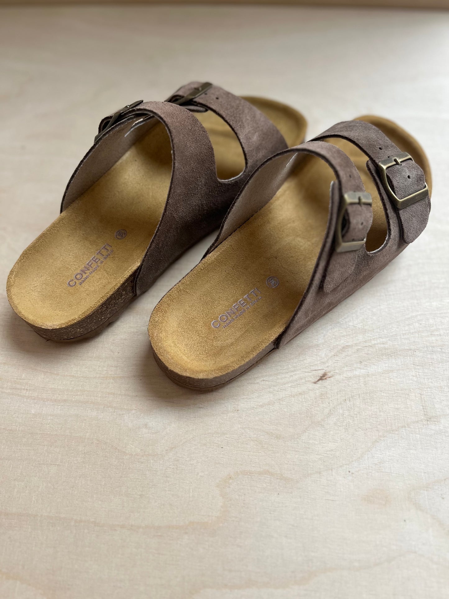 instappers - suede dark taupe