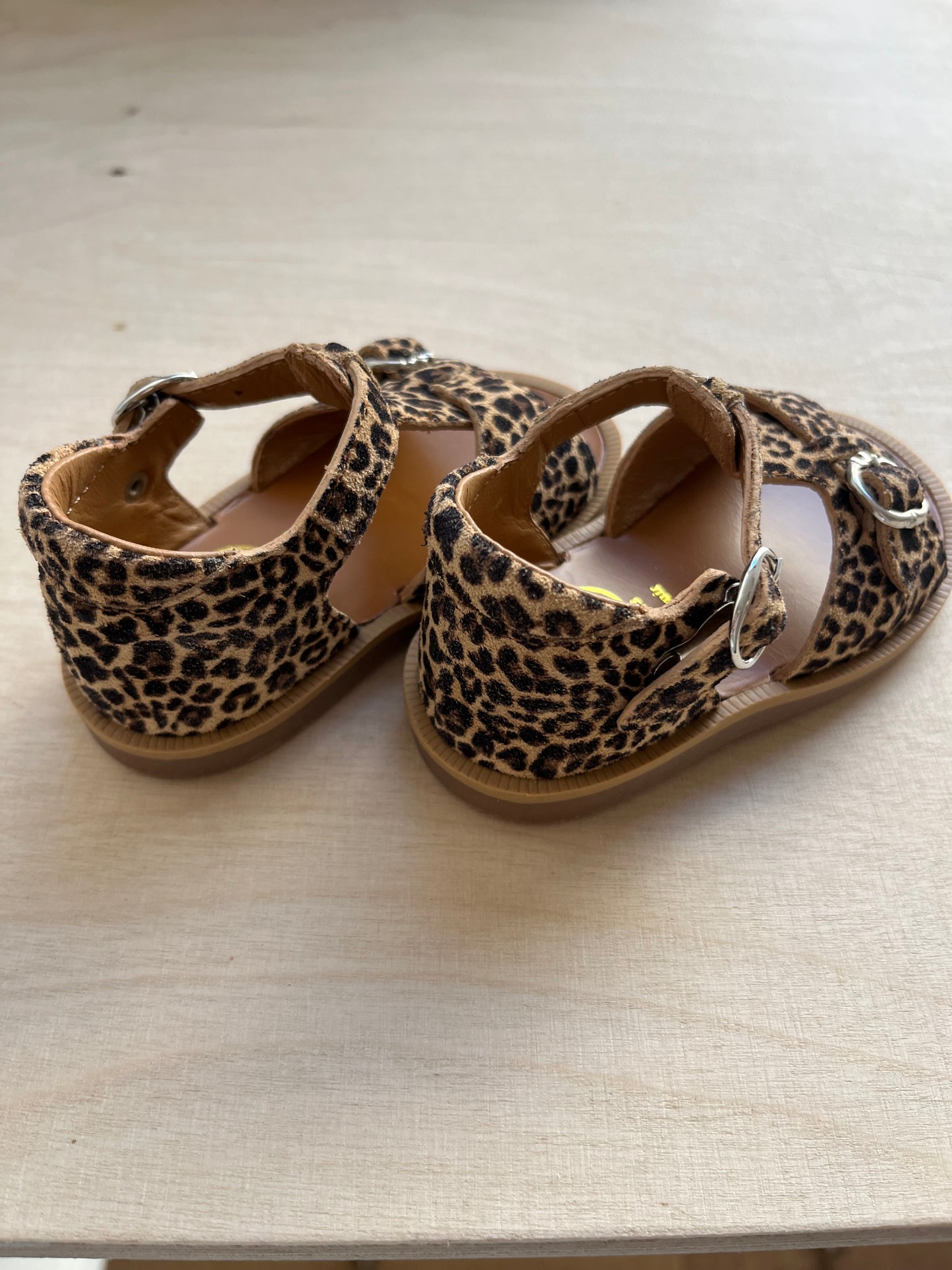 stapsandaal - poppy bucky - mini leo