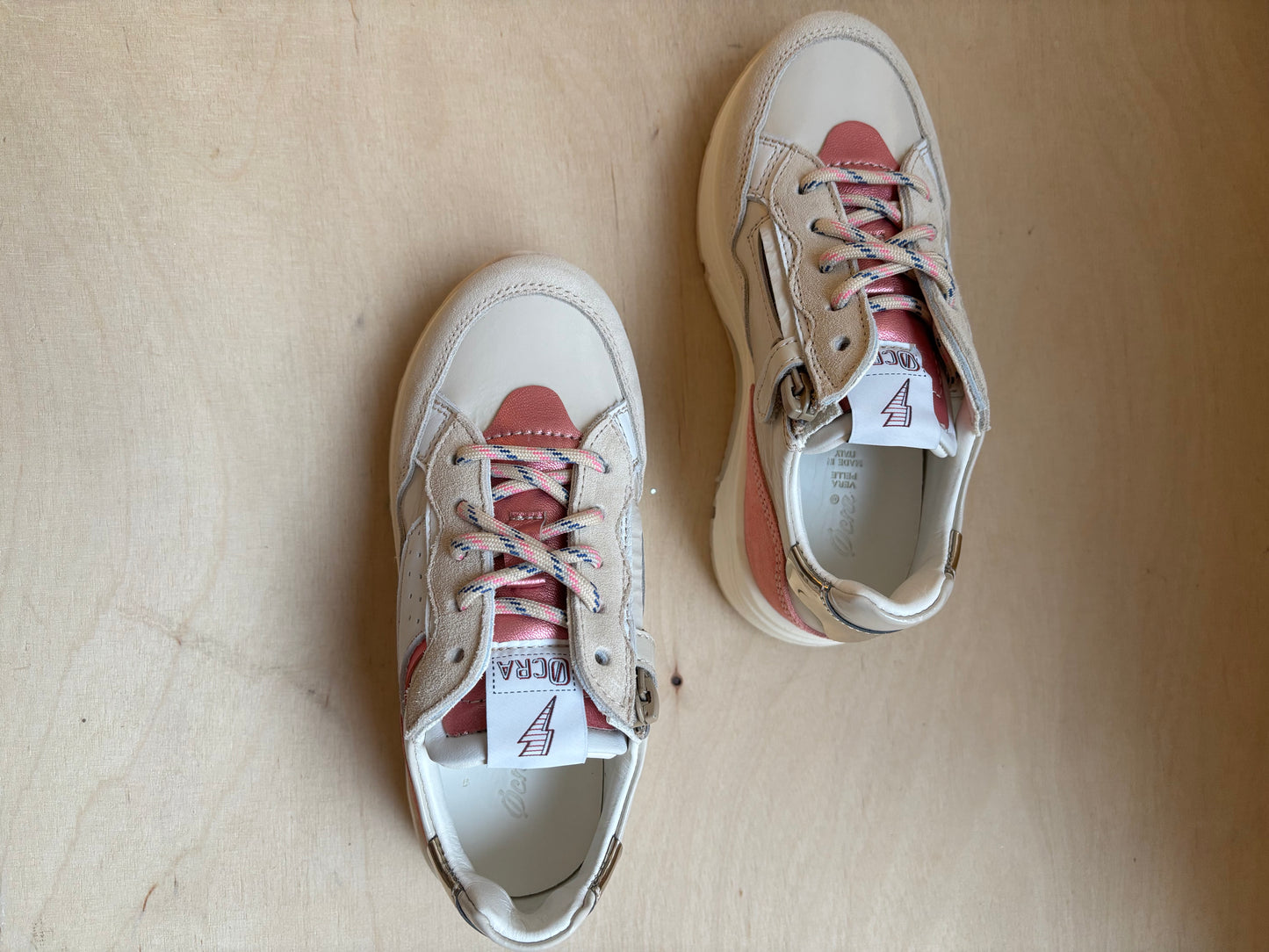 Ocra runner créme roos