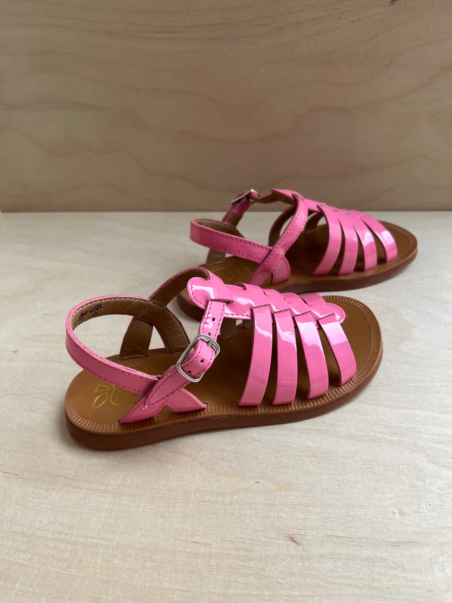 sandaal plagette strap - lakleder bubble gum