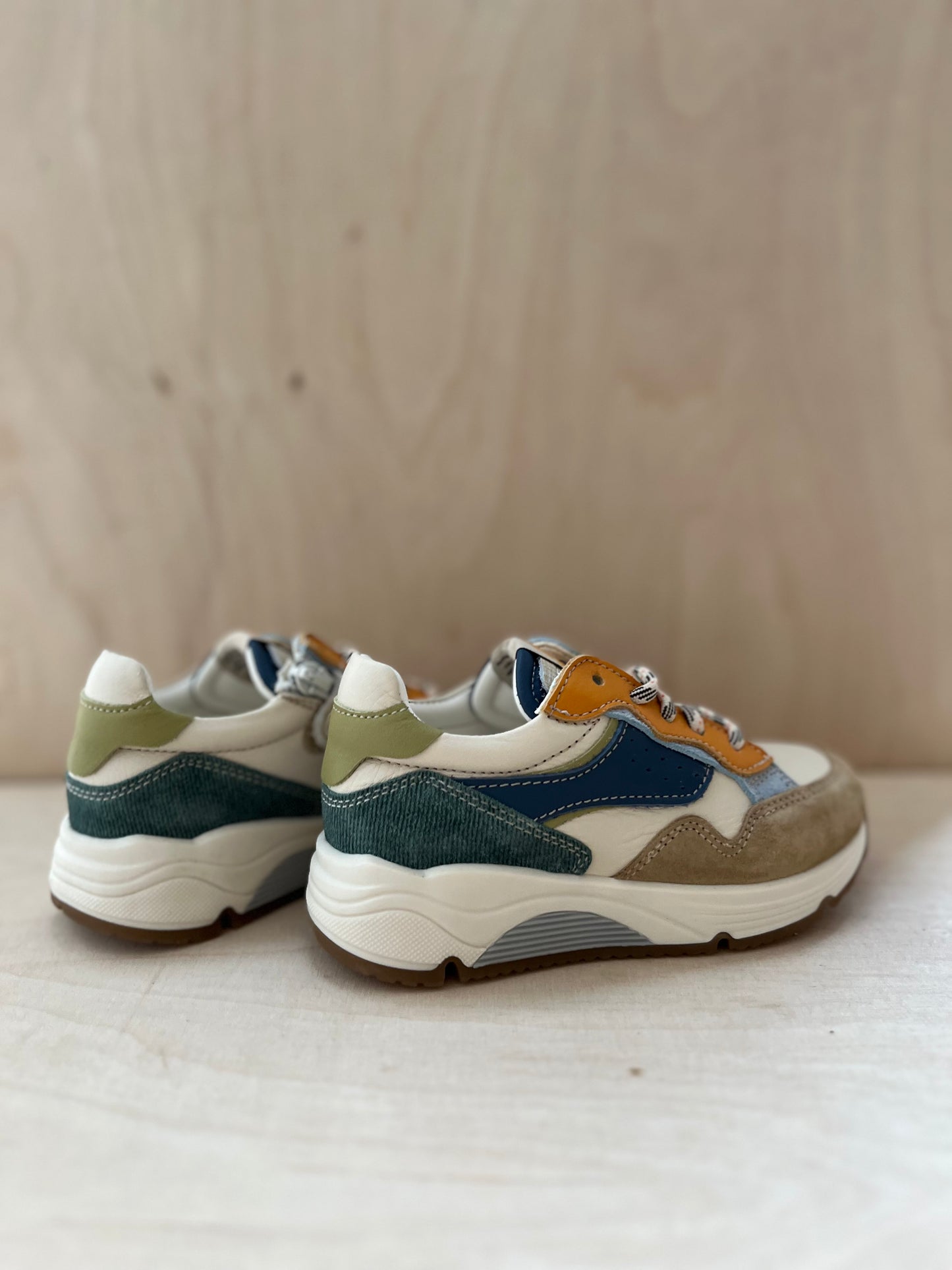 runner - cappuccino milk