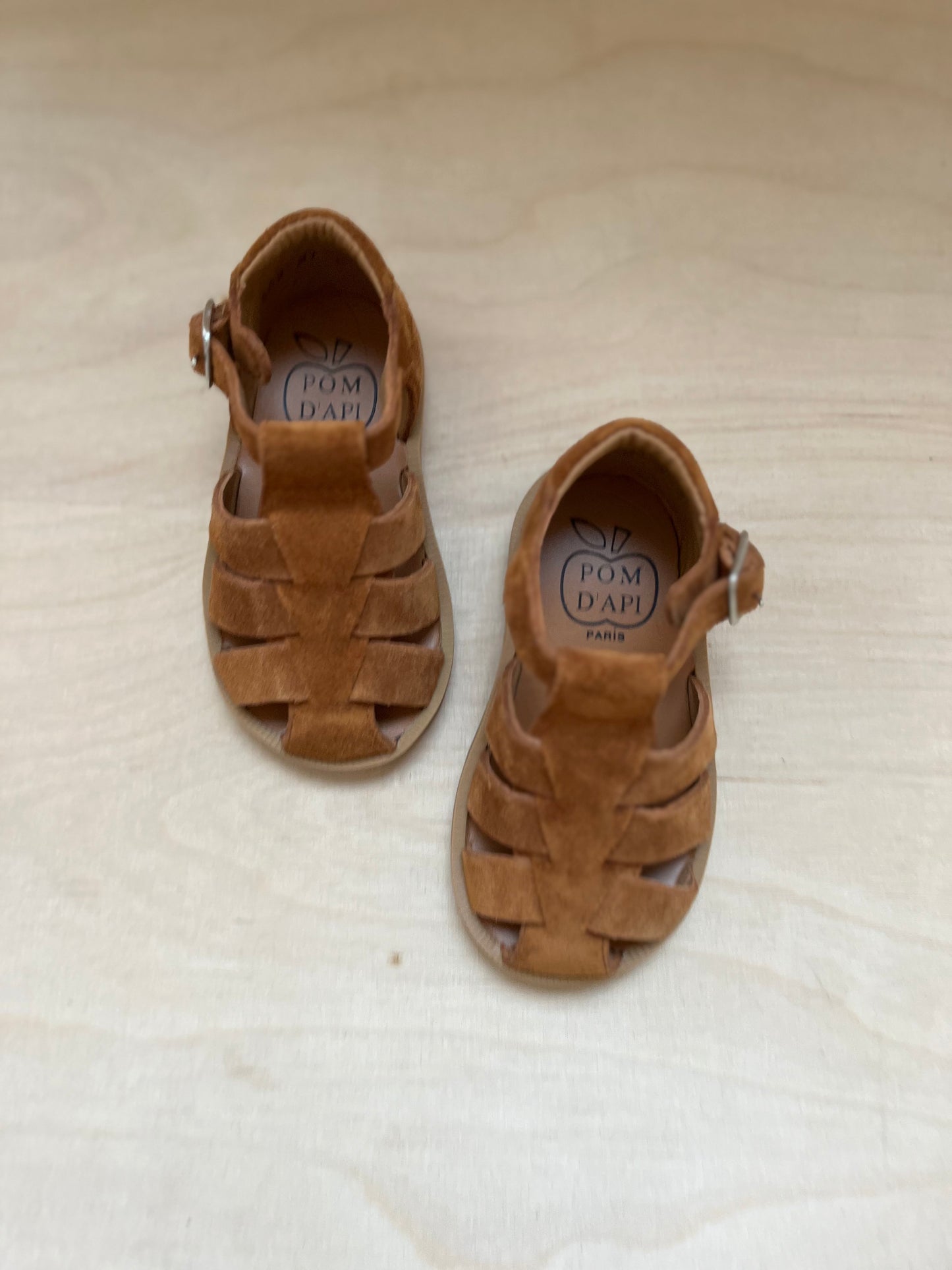 stapsandaal poppy daddy - velours caramel