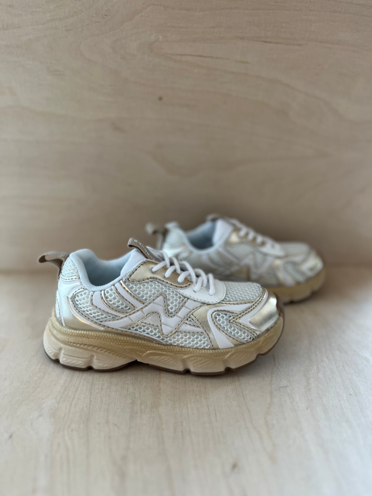 sneaker wave - platinum white