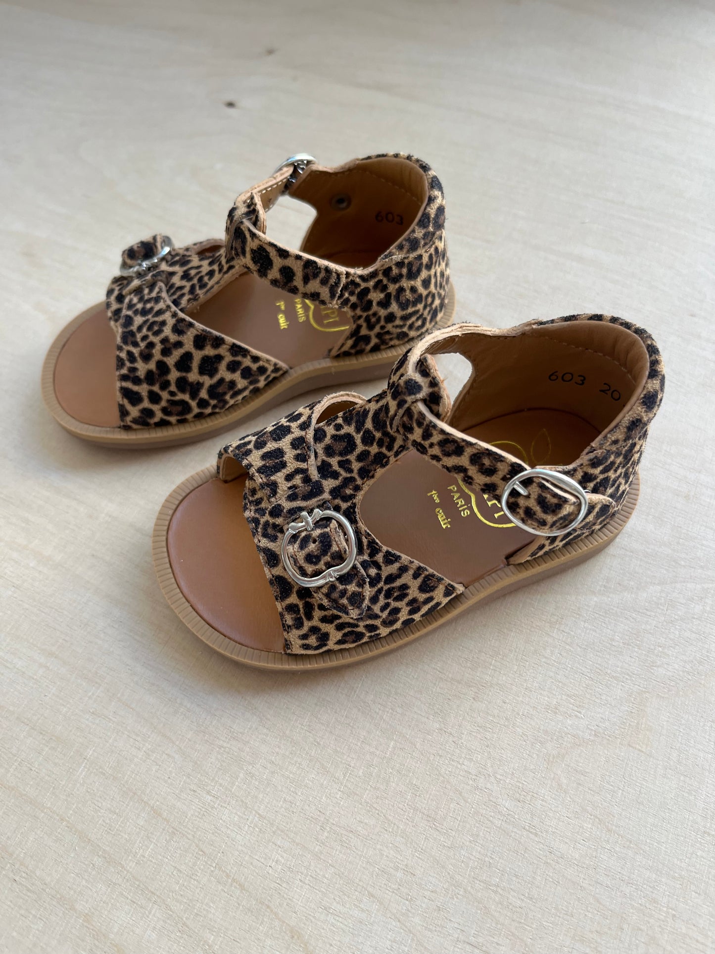 stapsandaal - poppy bucky - mini leo