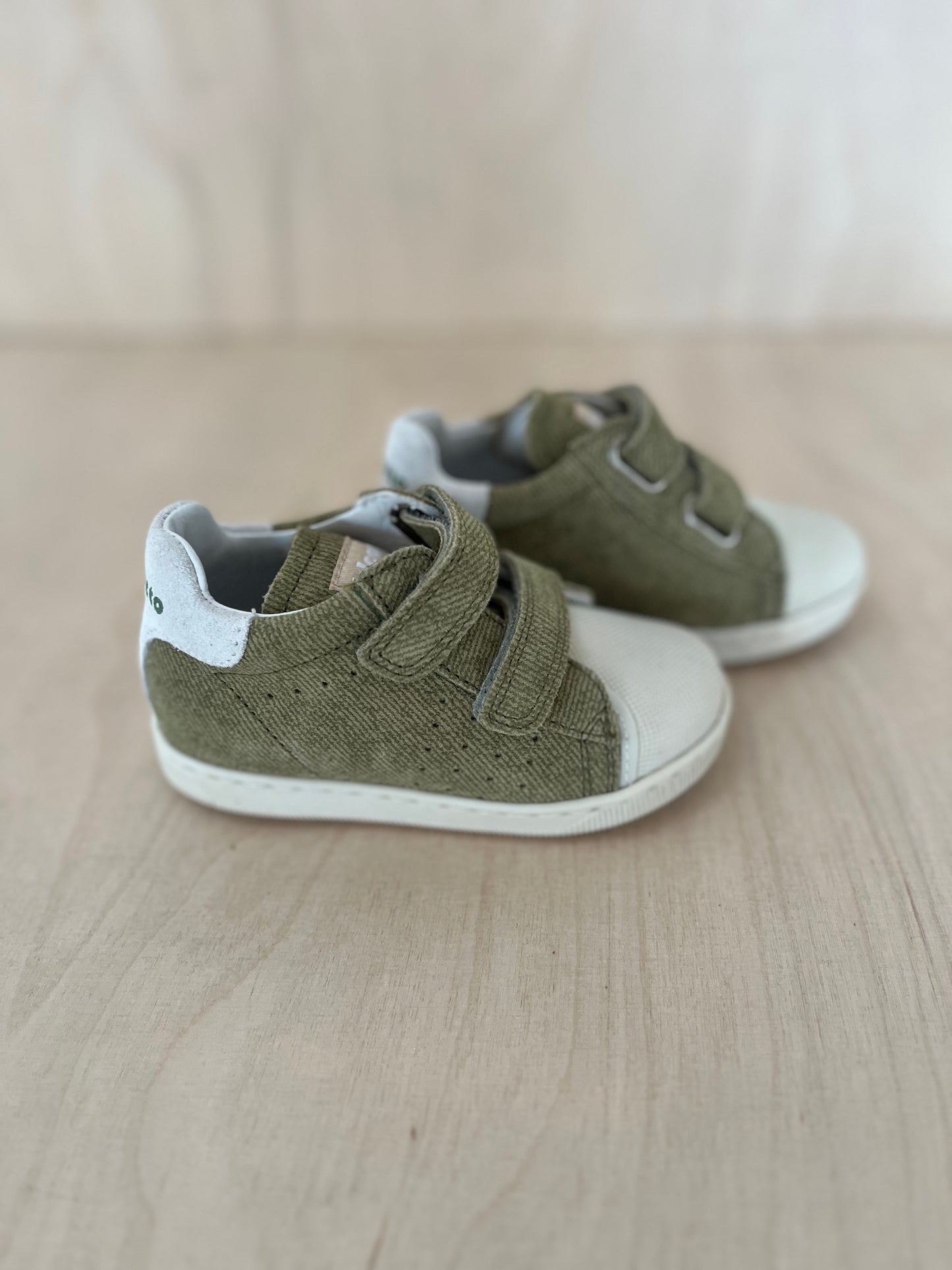 sneaker velcro moon - gummy, stone