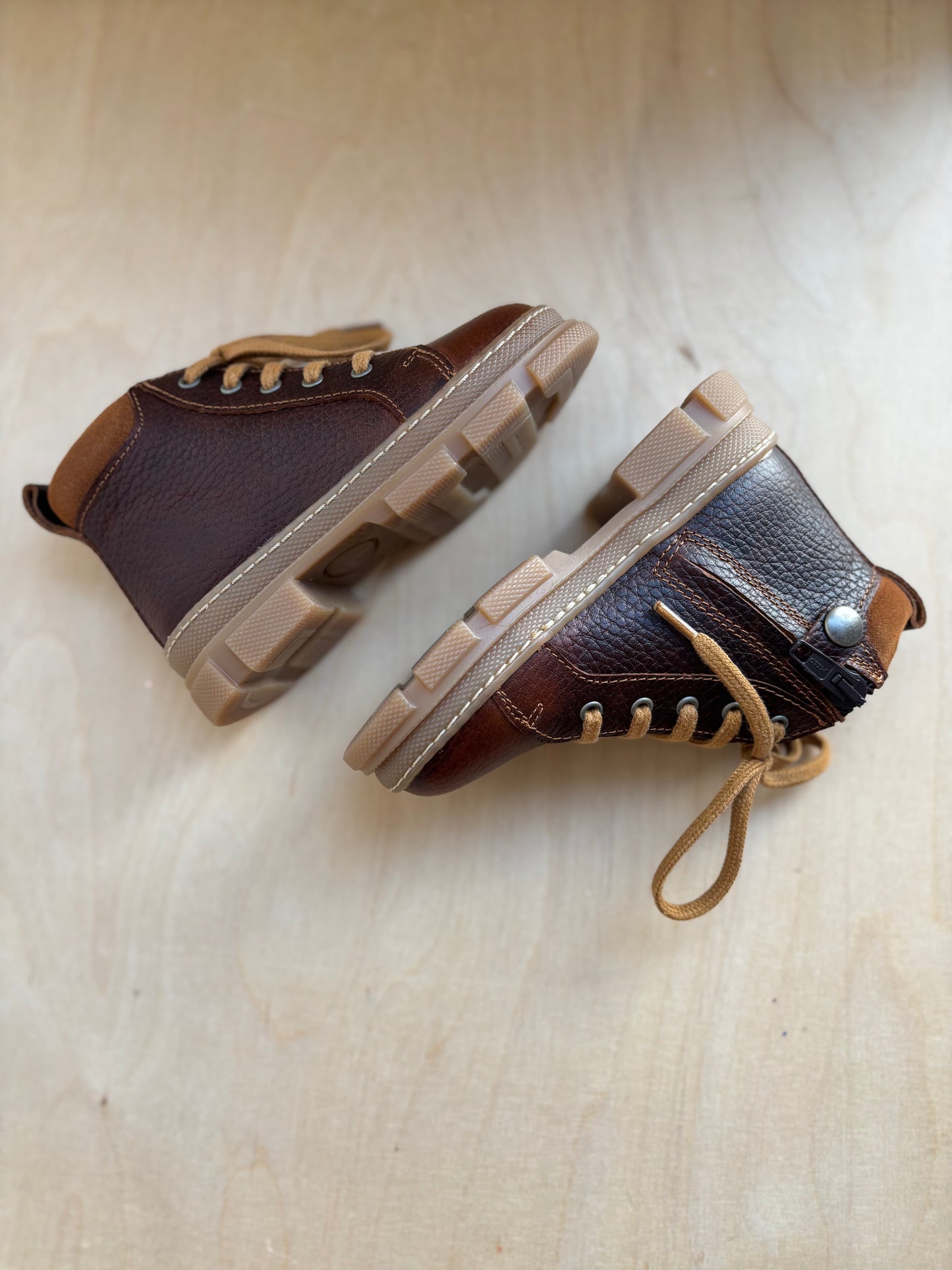 Angulus lace-up zip boots cognac