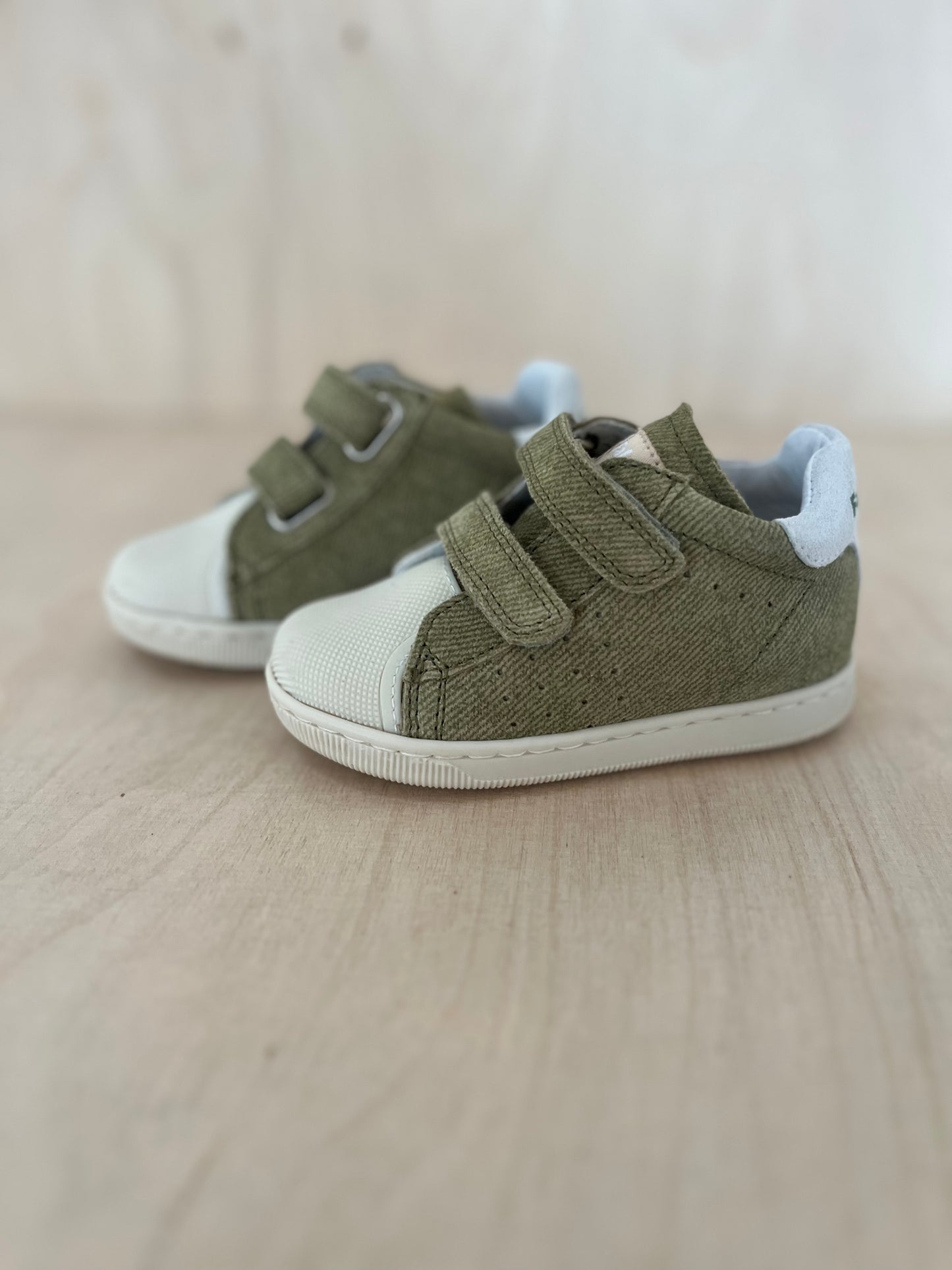 sneaker velcro moon - gummy, stone