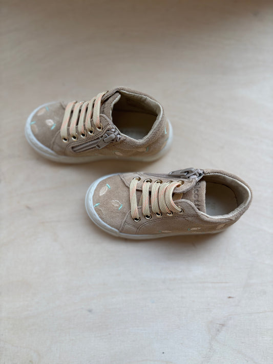 Falcotto suede lemon sand