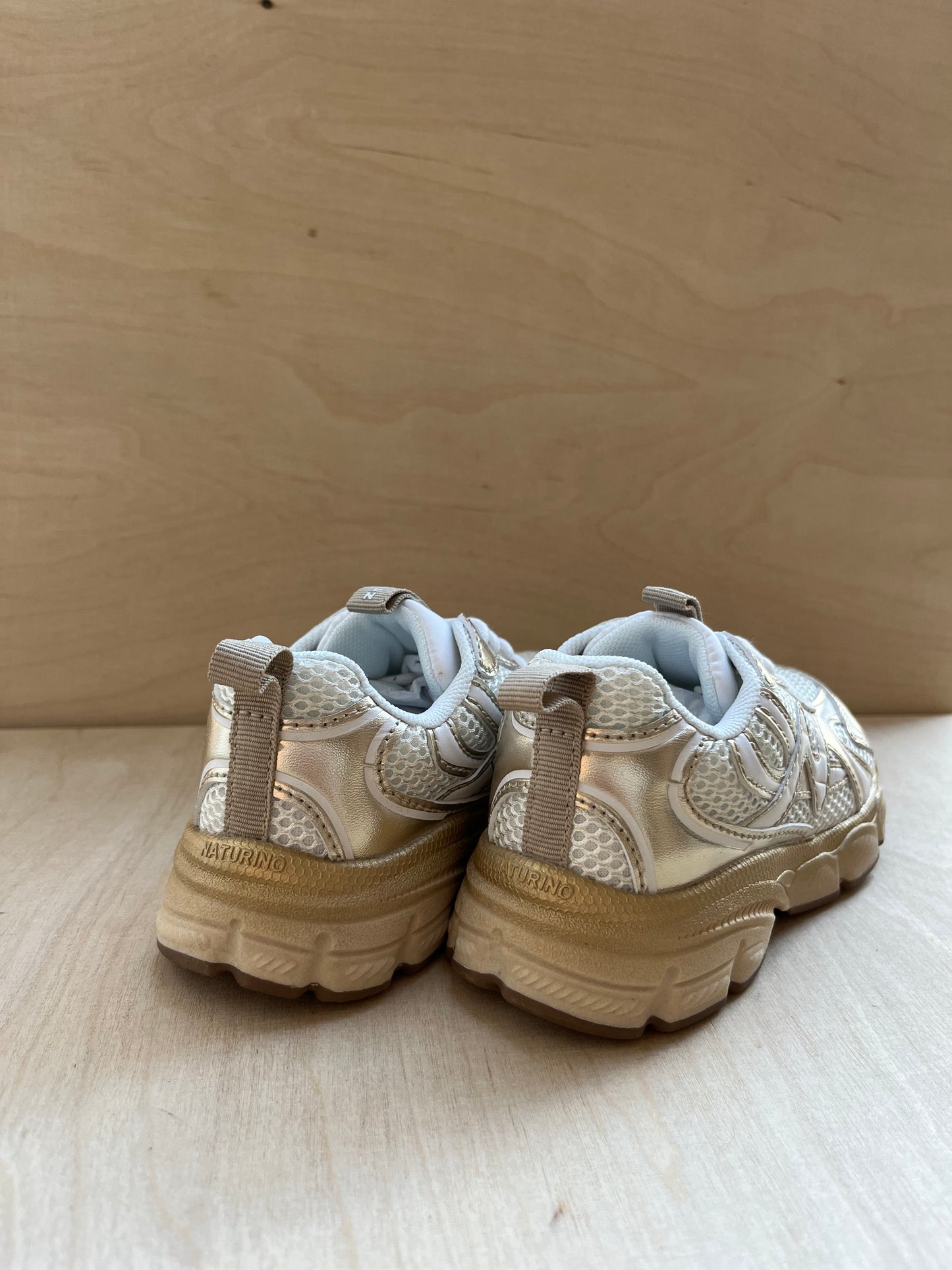 sneaker wave - platinum white
