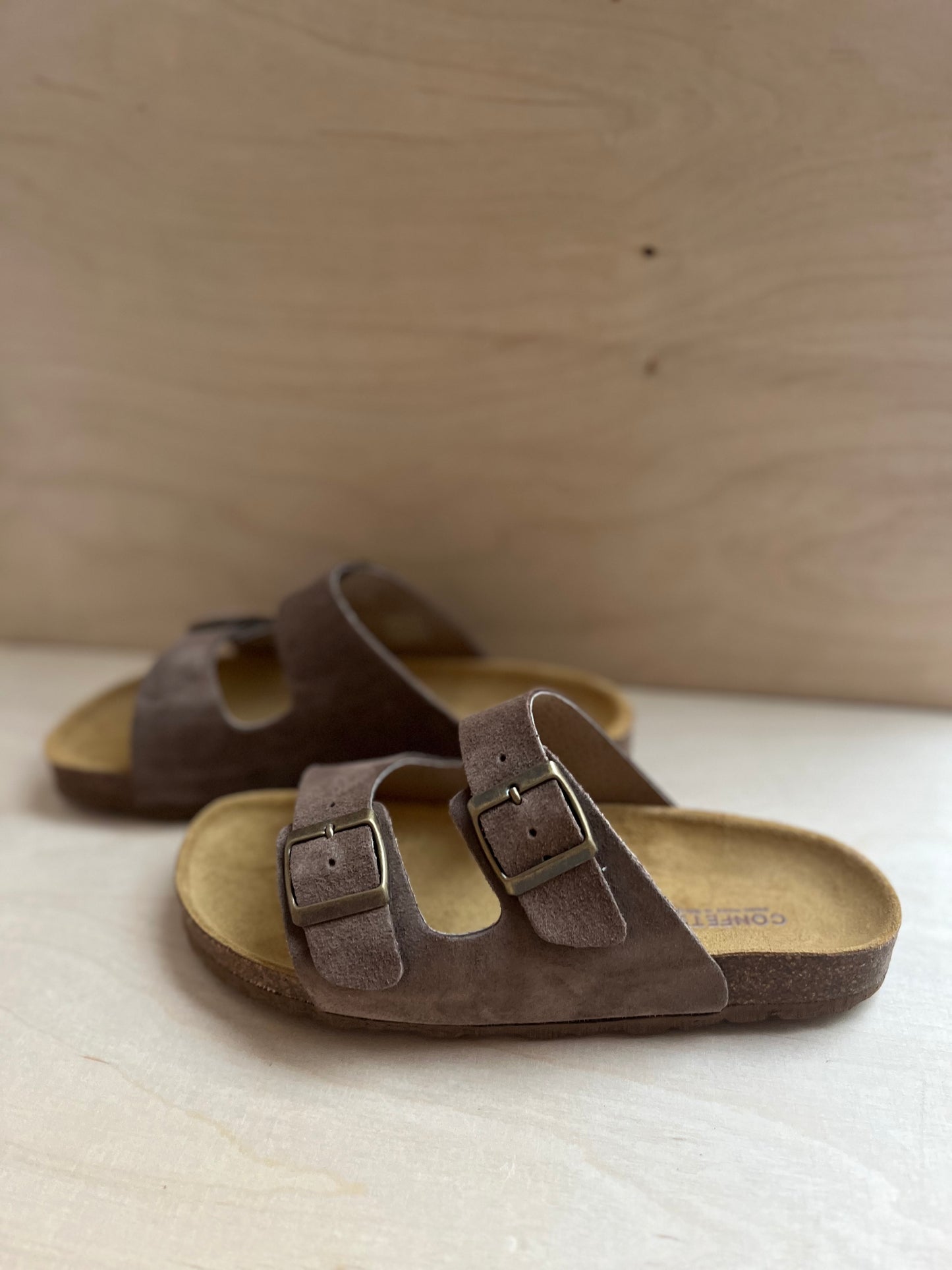 instappers - suede dark taupe