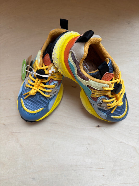 Flower mountain azure