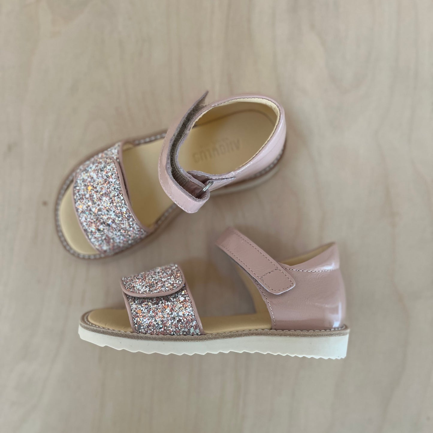 sandaal rosa glitters