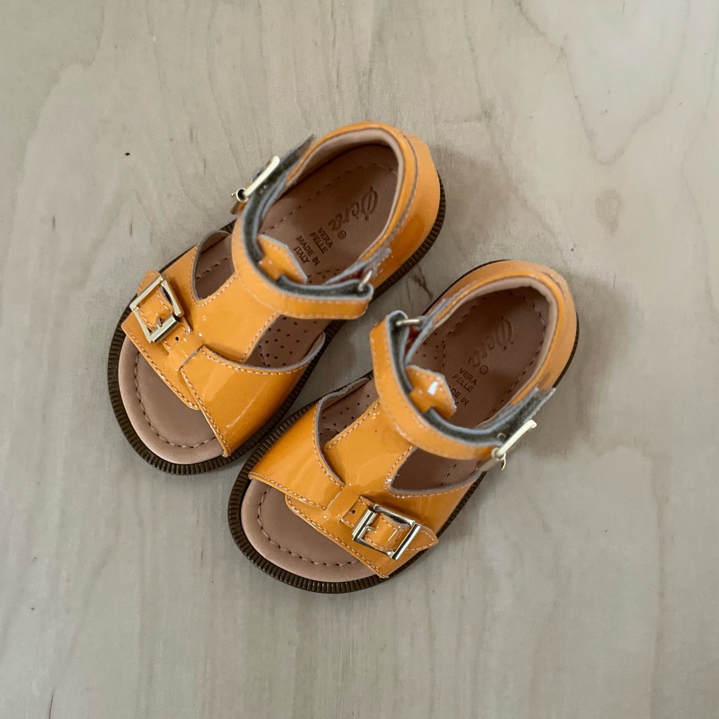 stapsandaal billie - lakleder orange