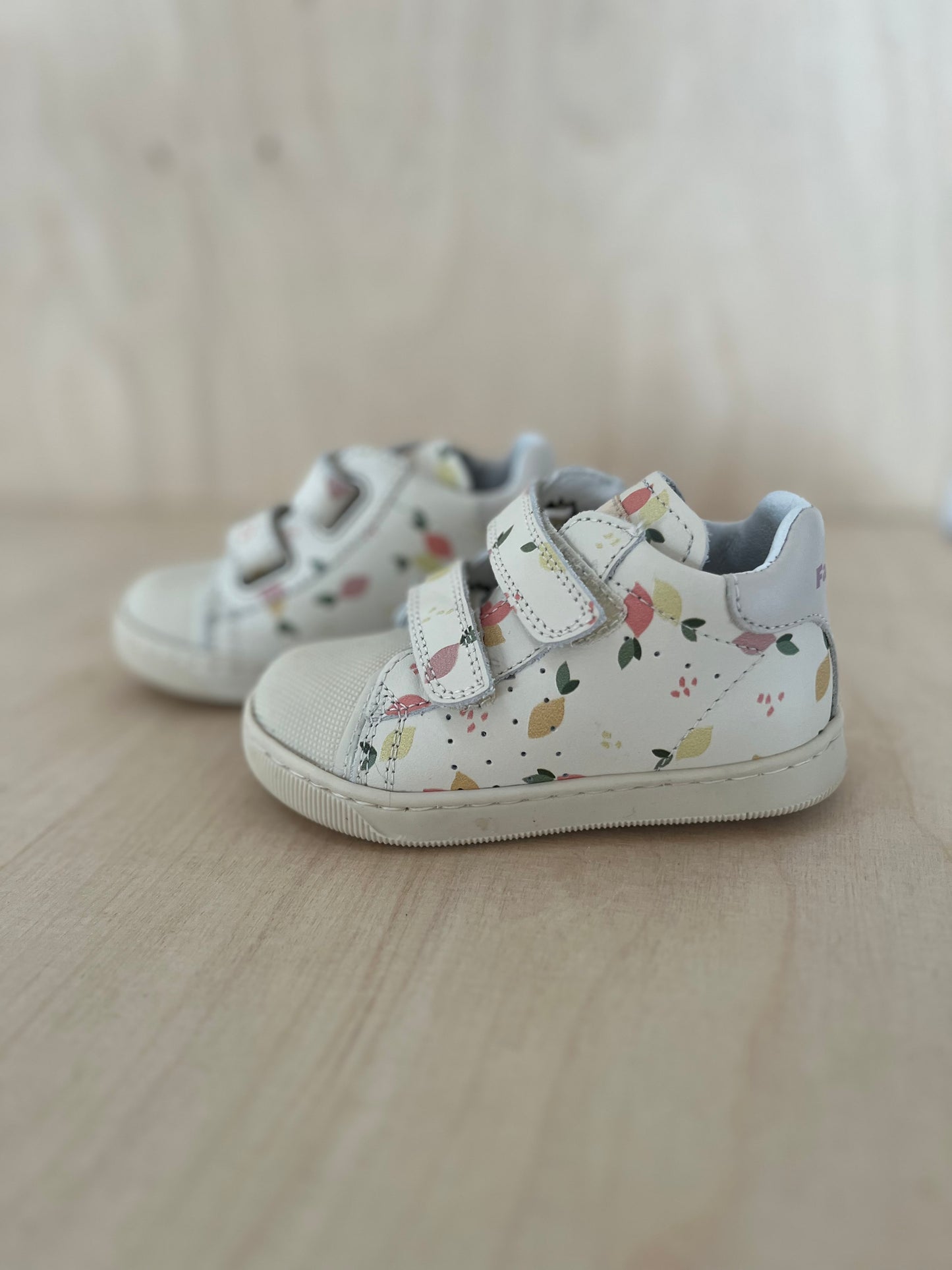 sneaker velcro moon - gummy, citrus