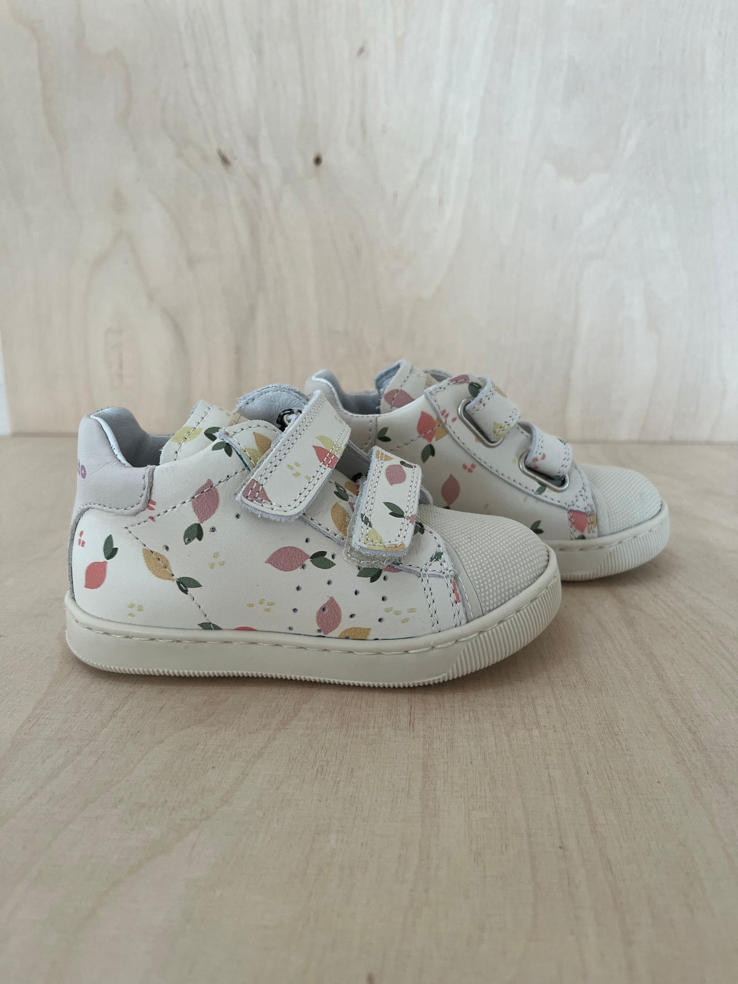 sneaker velcro moon - gummy, citrus
