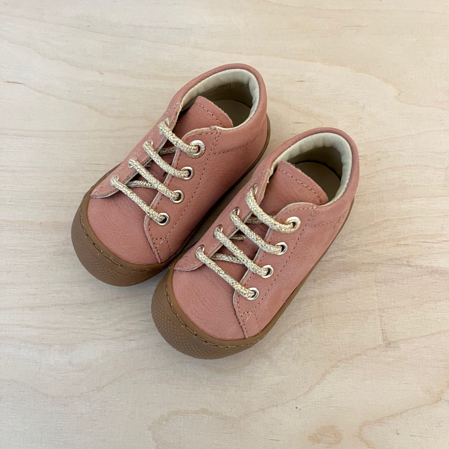 cocoon- honey phard, nubuck roze