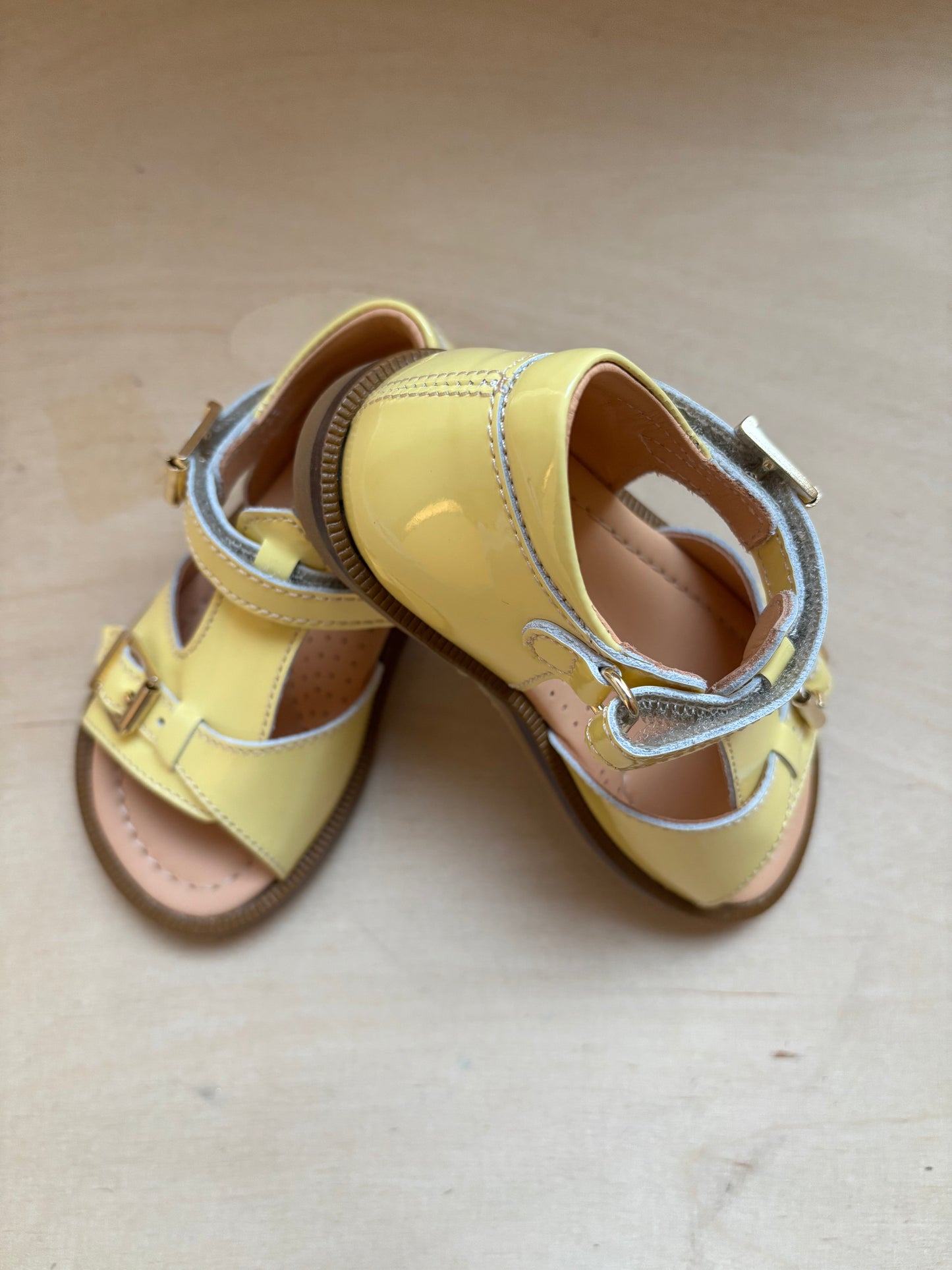 Ocra sandaal billie cedro