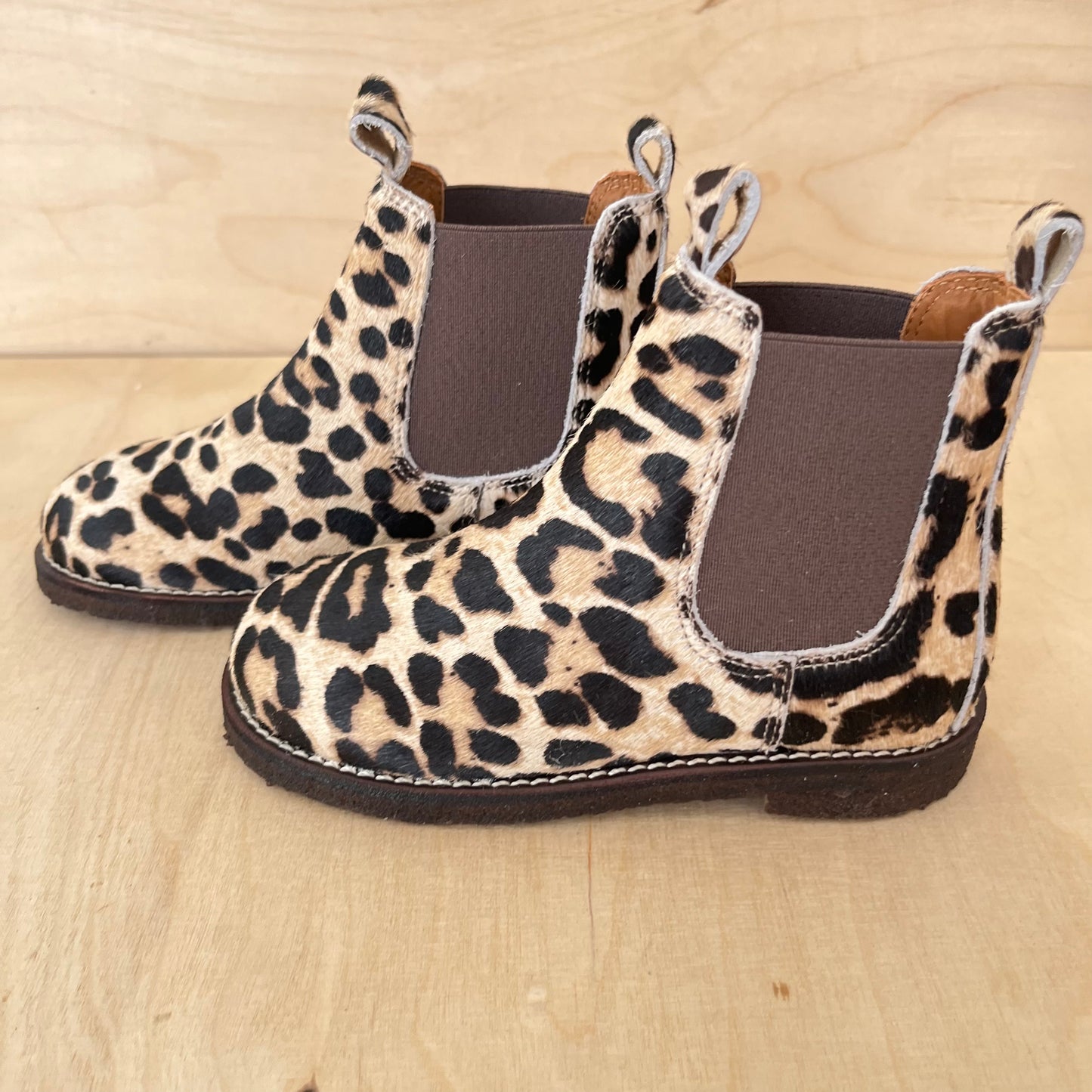 boot - beige leo pony