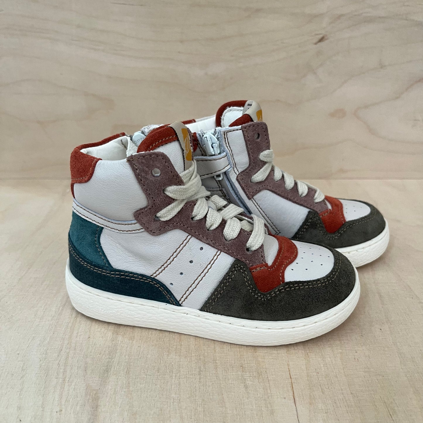 hightop sneaker - orange, blue, olive