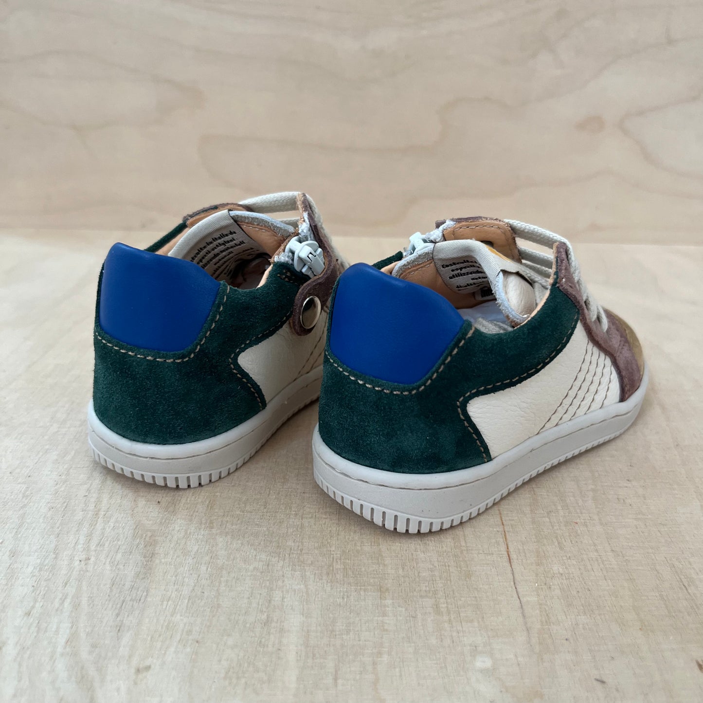 stapsneaker caterpillar - green blue