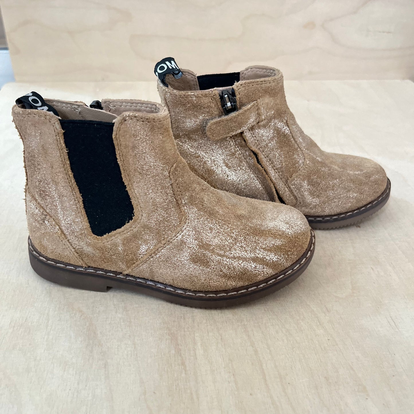 city jodzip - curry biscuit shiny