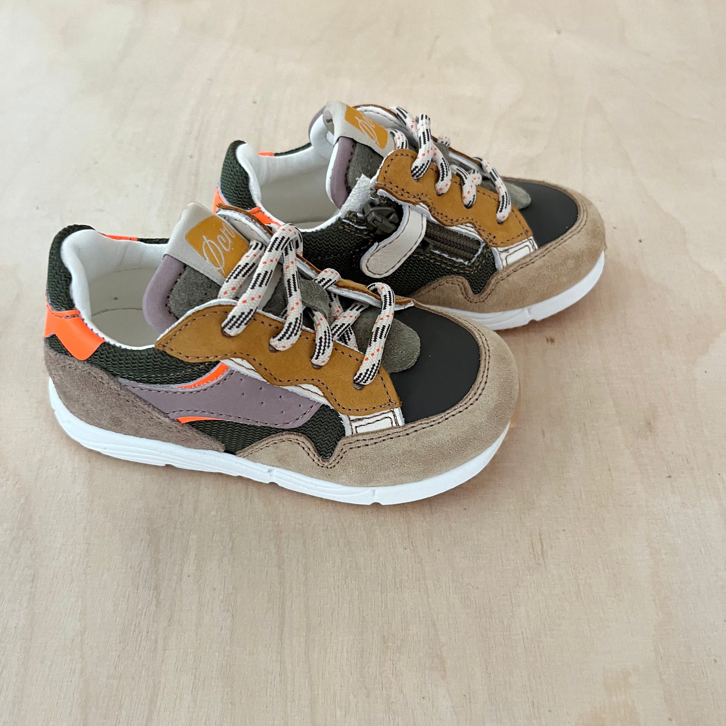 runner - beige, fluo oranje - stapper