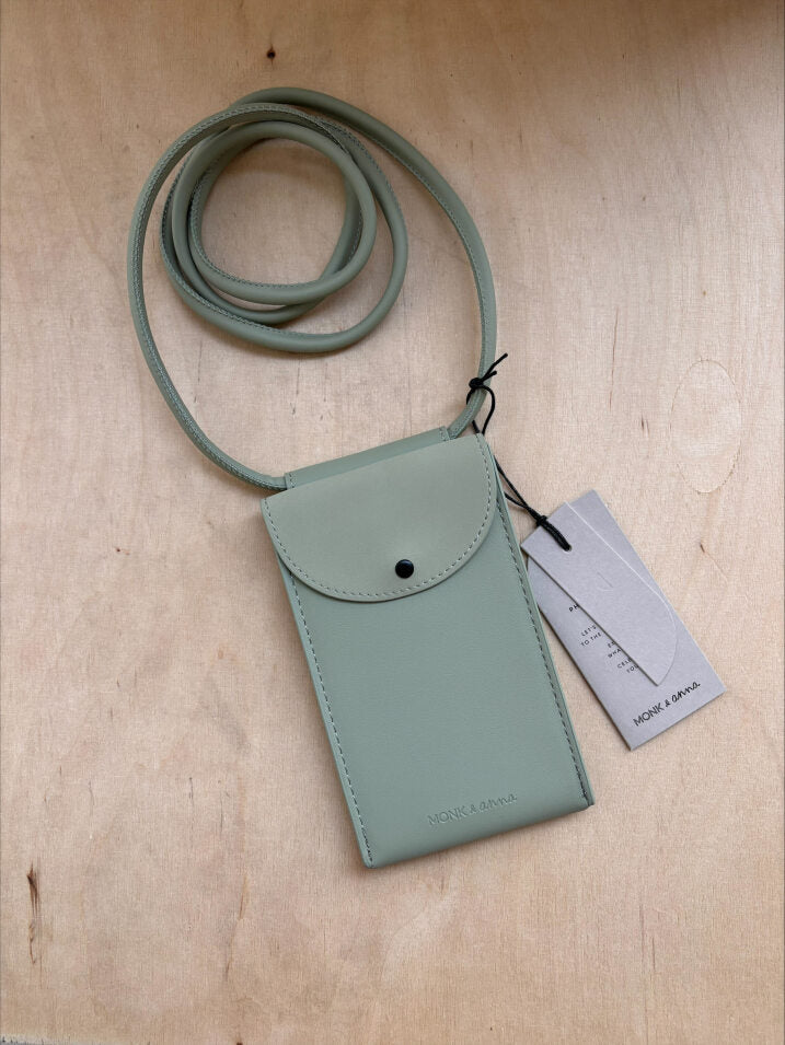 Monk & Anna phone pouch matcha