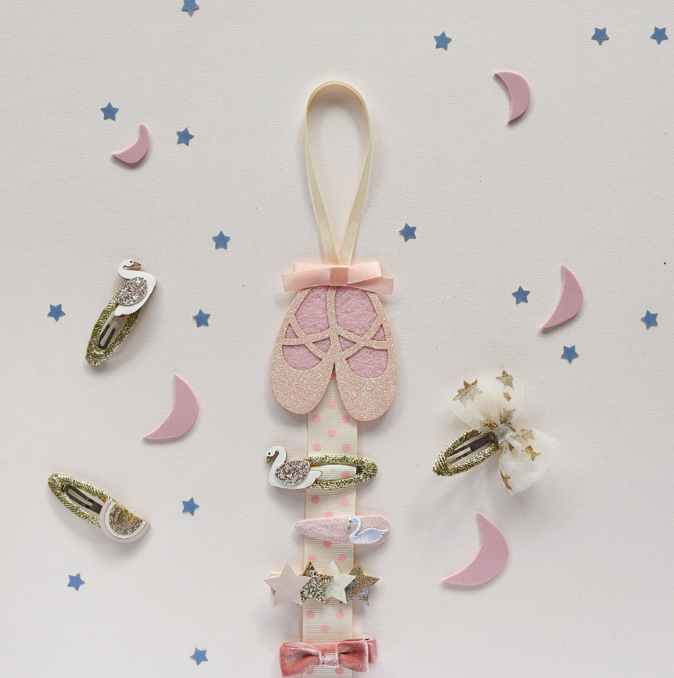 ballet shoes clip hanger