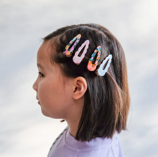scalloped acetate clips