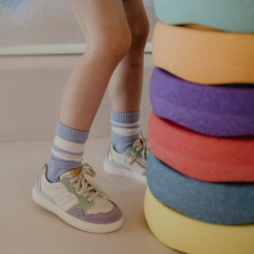 sneaker puck - milk green lila