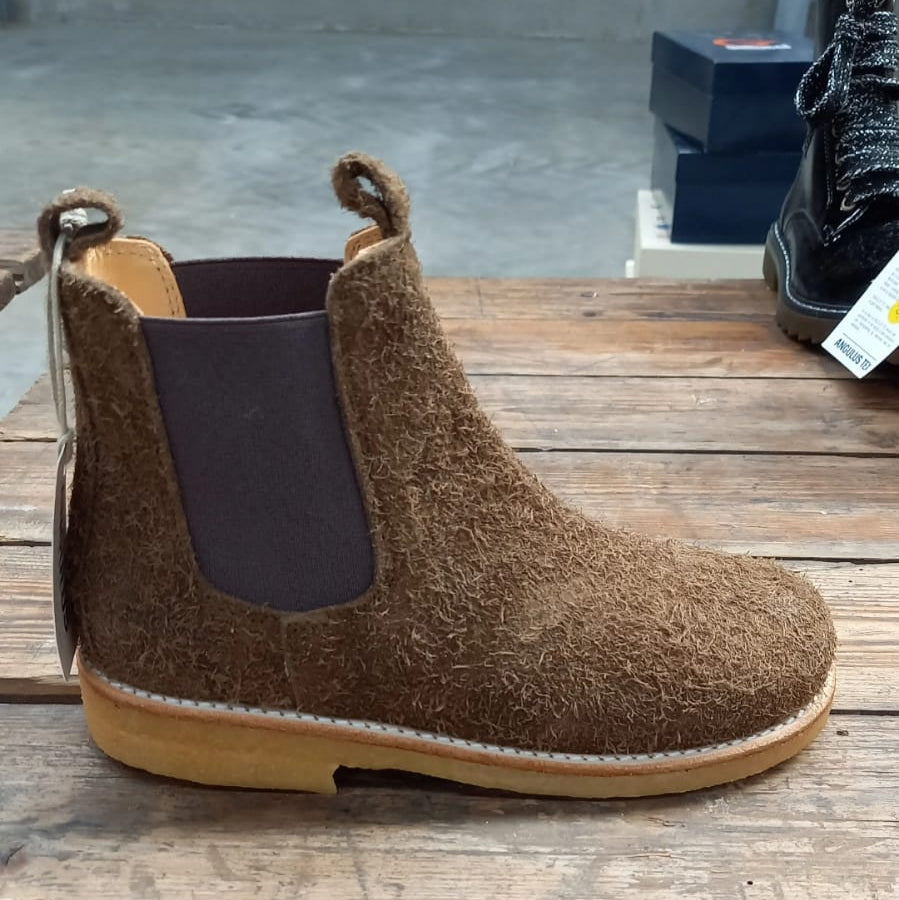 boot, donkergroen met detail