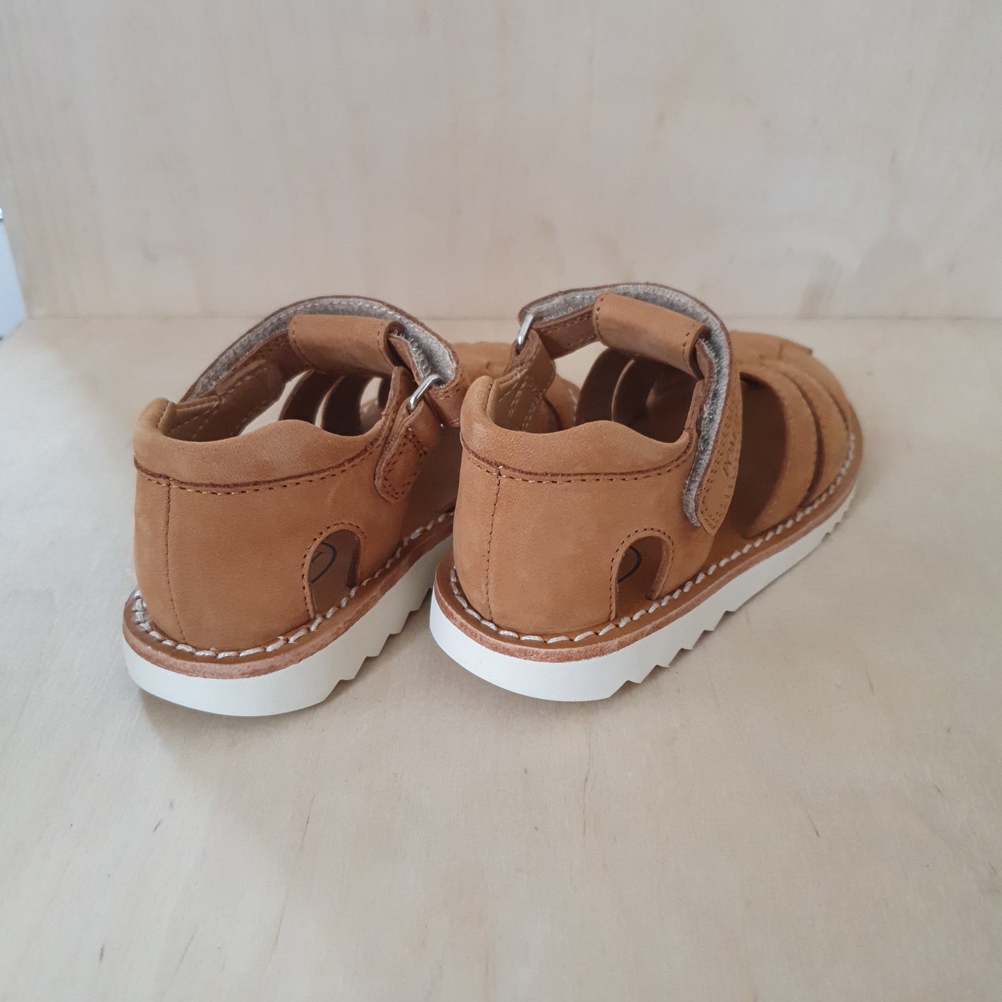 POM D'API - sandaal waff papy - nubuck camel