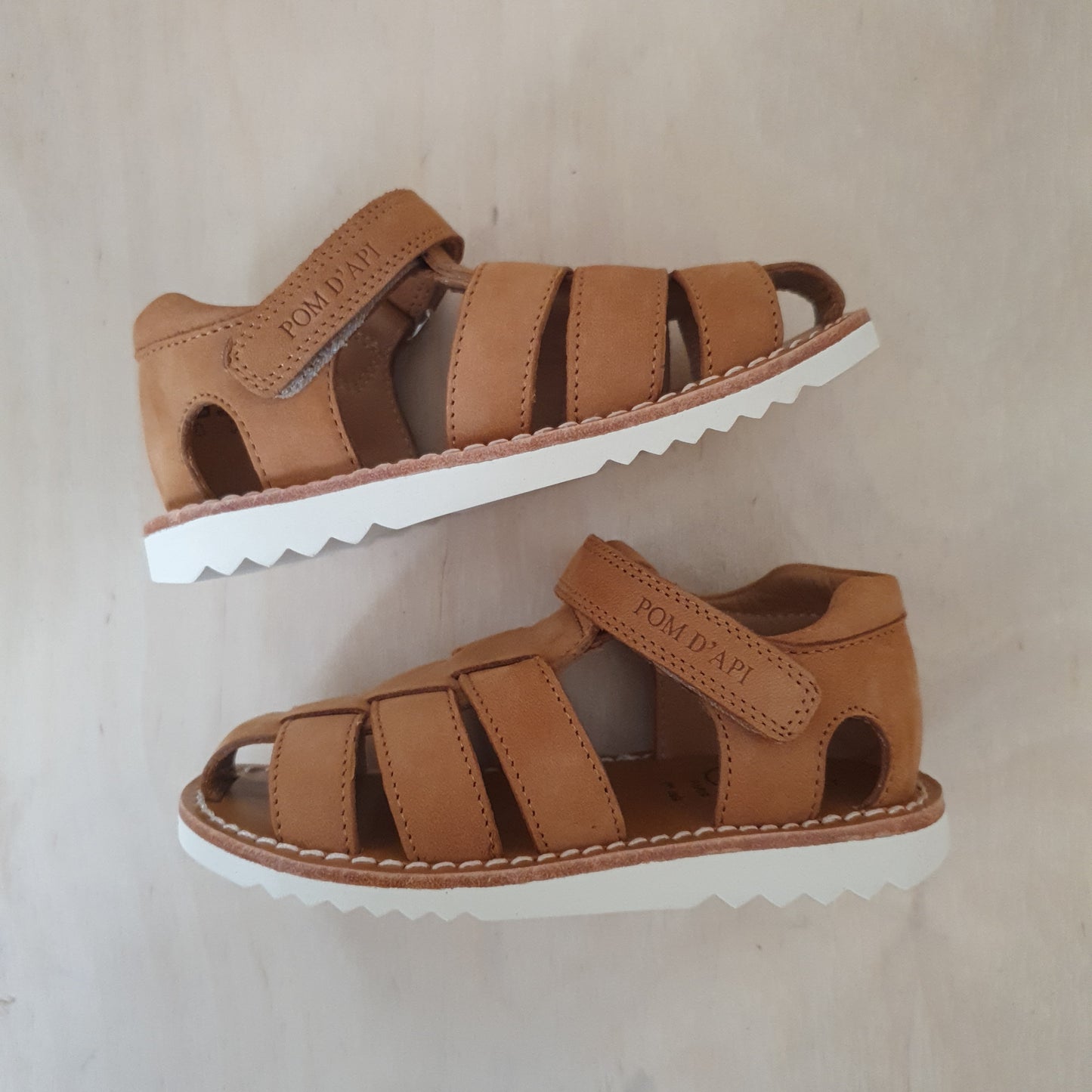 POM D'API - sandaal waff papy - nubuck camel