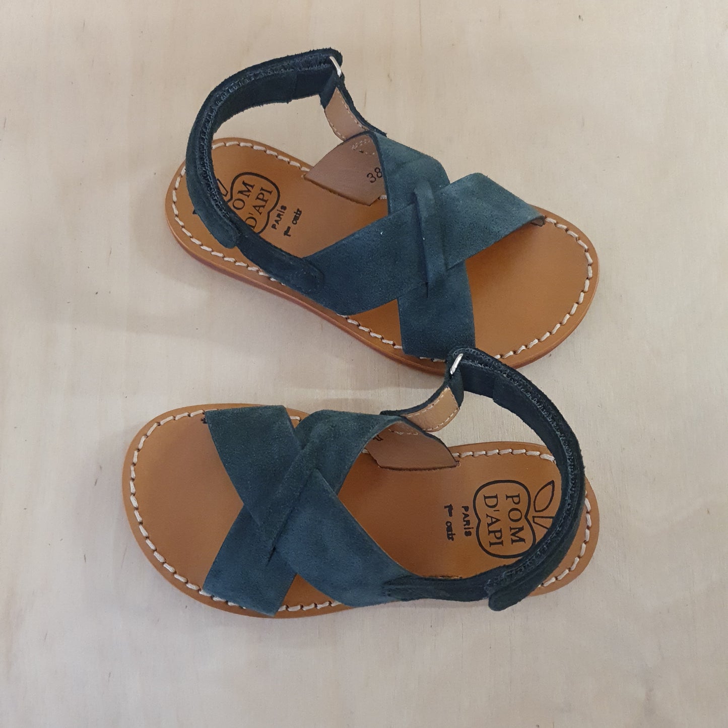 POM D'API - sandaal plage stitch cross - velours pin