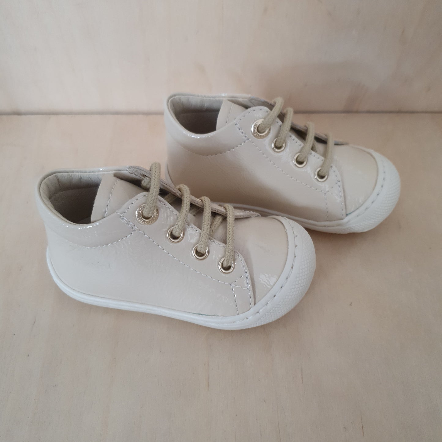 cocoon - naplak sole bone
