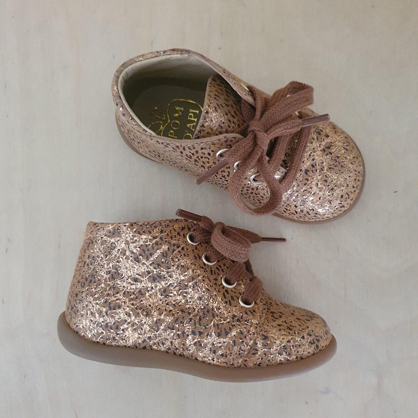 stapschoen - stand up - copper shiny