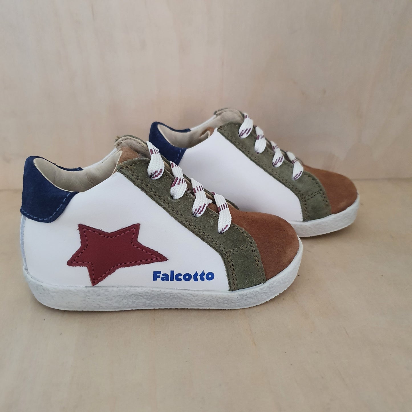 FALCOTTO - stapsneaker alnoite high - eyelets brown milk