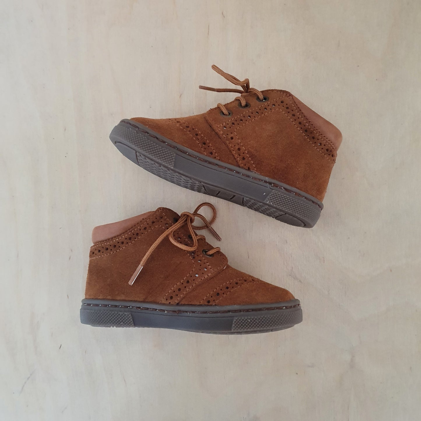 stapschoen - bruin suede
