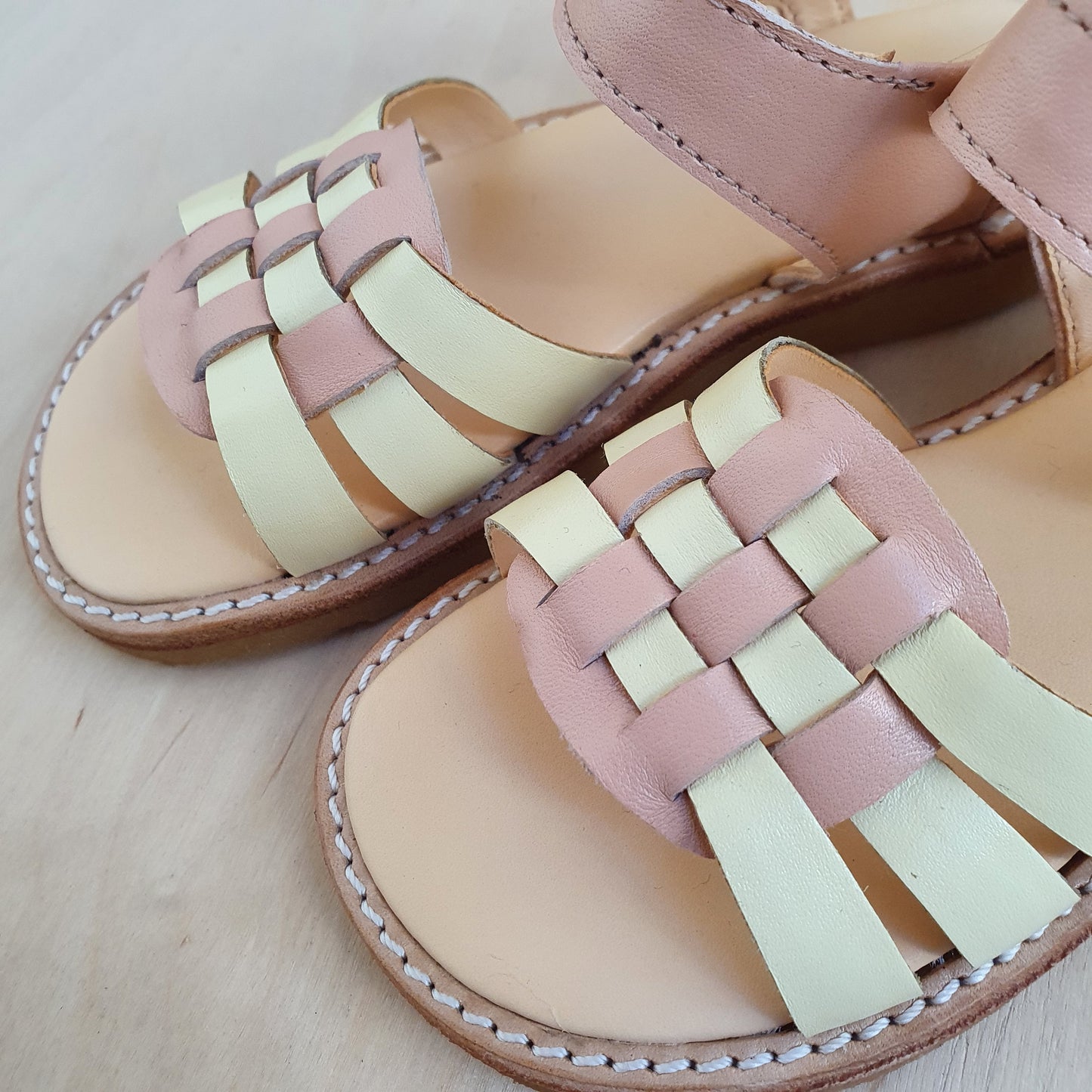 ANGULUS - sandaal met gesp - peach/yellow