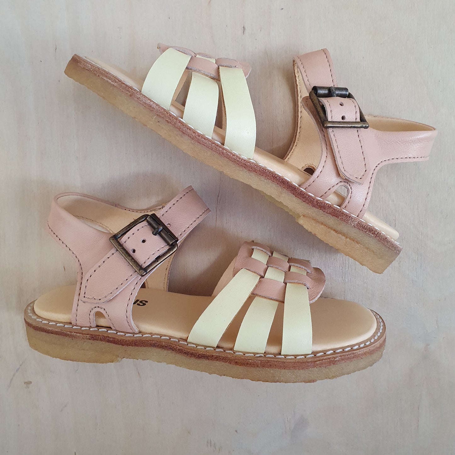 ANGULUS - sandaal met gesp - peach/yellow