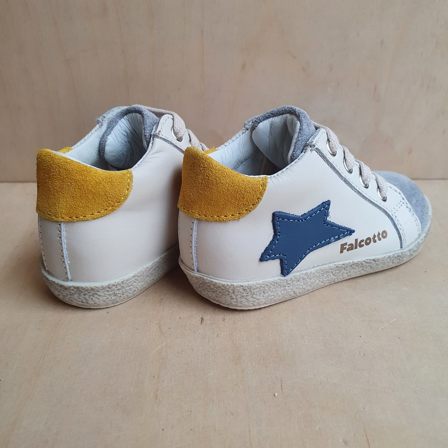FALCOTTO - stapsneaker alnoite - grey milk yellow